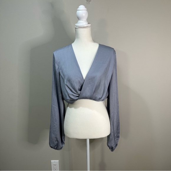 Forever 21 Tops - Silky Blue low cut cropped blouse long sleeve